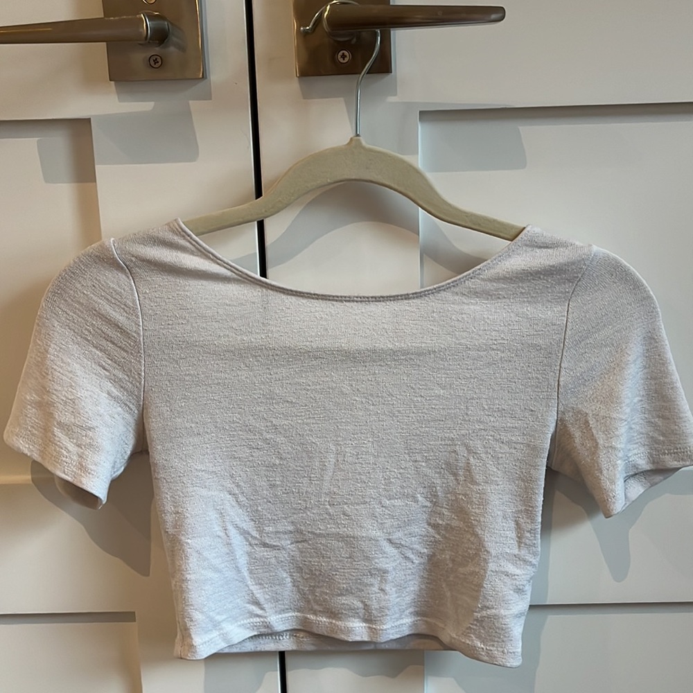 Aritzia Wilfred Free White Crop Top
